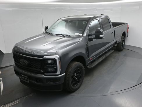 New 2026 Ford F350 Lariat w/ Black Appearance Package AWD/4WD image 36