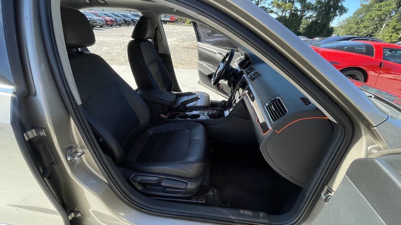 Used 2016 Volkswagen Passat 1.8T SE FWD image 21