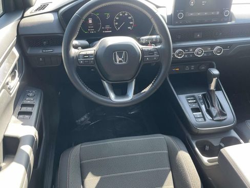 Used 2025 Honda CR-V Sport image 13