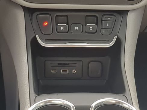 Used 2020 GMC Terrain SLT w/ Preferred Package image 25