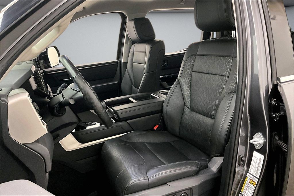 Used 2023 Toyota Tundra Limited AWD/4WD image 22