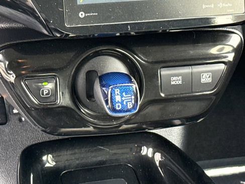 Used 2018 Toyota Prius Four Touring image 22