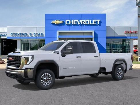 New 2026 GMC Sierra 2500 Pro image 2