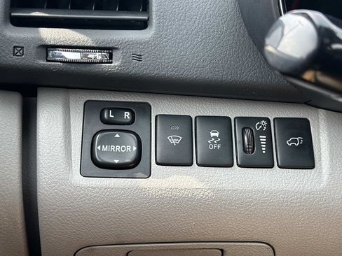 Used 2012 Toyota Highlander SE w/ Tow Pkg AWD/4WD image 27