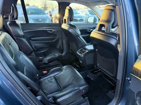 Used 2020 Volvo XC90 T6 Momentum w/ Protection Package image 10