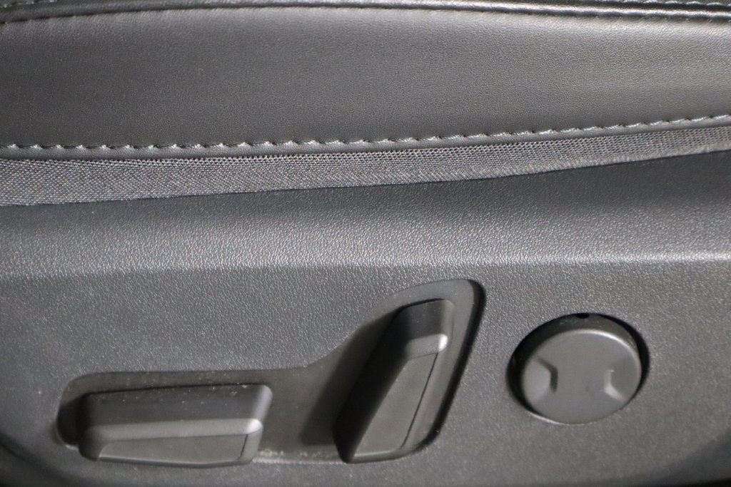 Used 2023 Kia Niro Wave FWD image 24