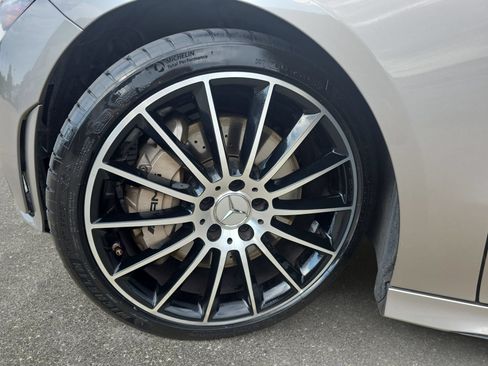 Used 2020 Mercedes-Benz CLA 35 AMG 4MATIC image 32