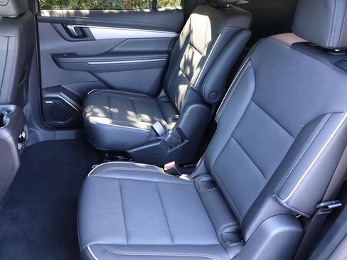 New 2025 Buick Enclave Preferred image 18