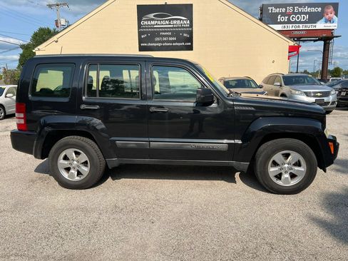 Used 2012 Jeep Liberty Sport RWD image 8