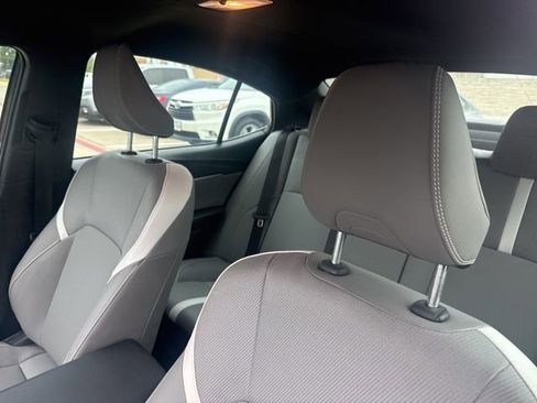 Used 2025 Toyota Camry SE w/ Convenience Package FWD image 9