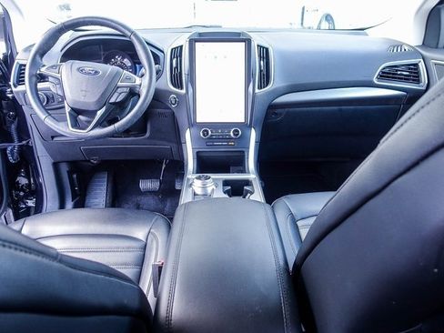 Used 2023 Ford Edge SEL w/ Convenience Package image 4
