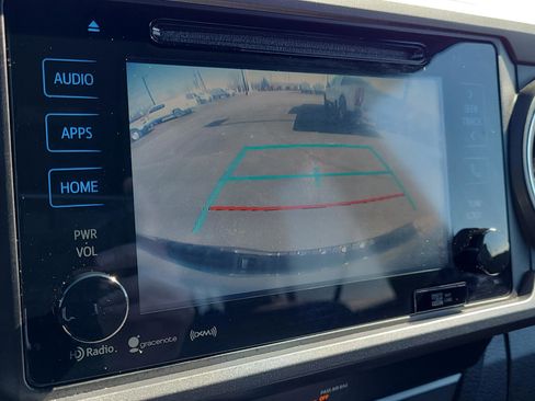 Used 2019 Toyota Tacoma TRD Off-Road image 20