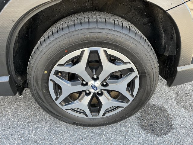 Used 2023 Subaru Forester Premium AWD/4WD image 22