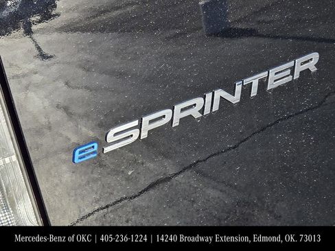 New 2024 Mercedes-Benz eSprinter 170 Cargo image 9