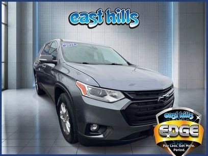 Certified 2021 Chevrolet Traverse LT w/ LPO, Blackout Package