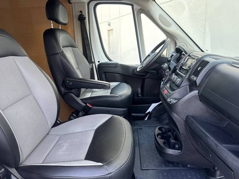 Used 2021 RAM ProMaster 2500 FWD image 16