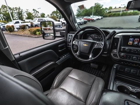 Used 2017 Chevrolet Silverado 3500 LTZ w/ Midnight Edition AWD/4WD image 22