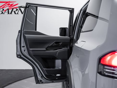 Used 2024 Lexus GX 550 AWD/4WD image 42