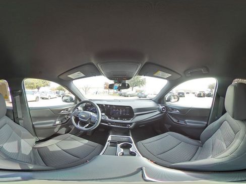 Used 2025 Chevrolet Equinox LT image 42