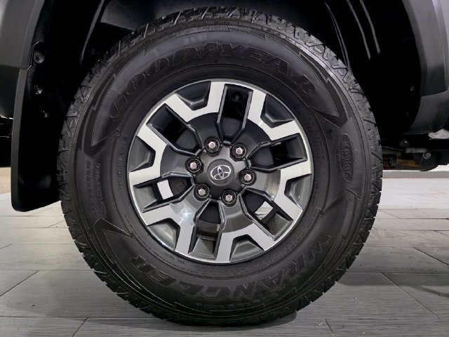 Used 2021 Toyota Tacoma TRD Off-Road AWD/4WD image 24