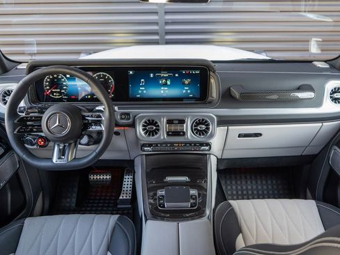 Used 2026 Mercedes-Benz G 63 AMG 4MATIC image 11