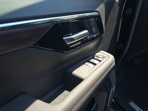 New 2026 Chevrolet Suburban Premier w/ Sun And Tow Package image 11