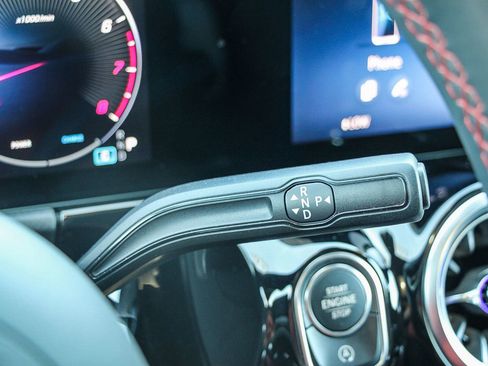 Certified 2025 Mercedes-Benz GLA 250 4MATIC image 21