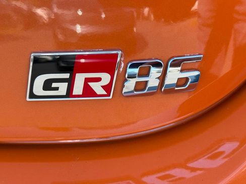 Used 2023 Toyota GR86 10th Anniversary SE image 9