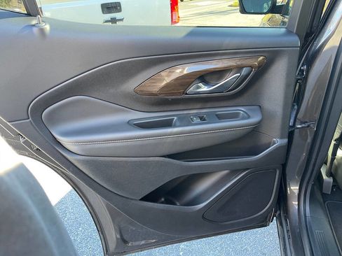 Used 2019 GMC Terrain Denali w/ Comfort Package image 22