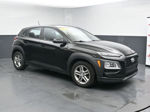 Used 2020 Hyundai Kona SE AWD/4WD image 2