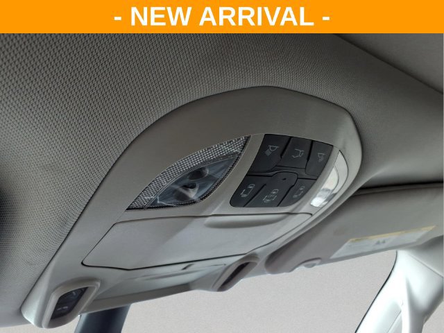 Used 2024 Chrysler Pacifica Limited FWD image 30