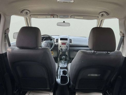 Used 2012 Kia Soul FWD image 11