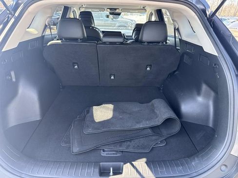 Used 2023 Kia Sportage EX image 7