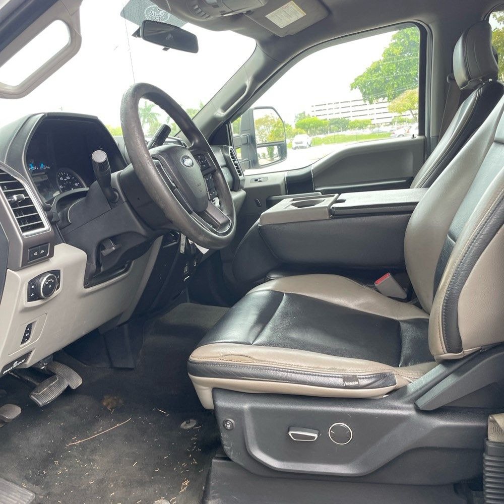 Used 2017 Ford F250 XLT w/ XLT Value Package AWD/4WD image 5