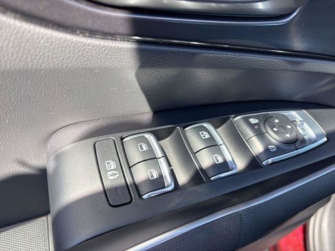 Used 2025 Kia Sorento LX FWD image 16
