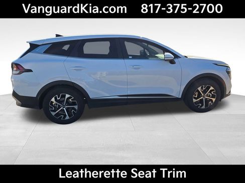 Certified 2024 Kia Sportage EX image 9