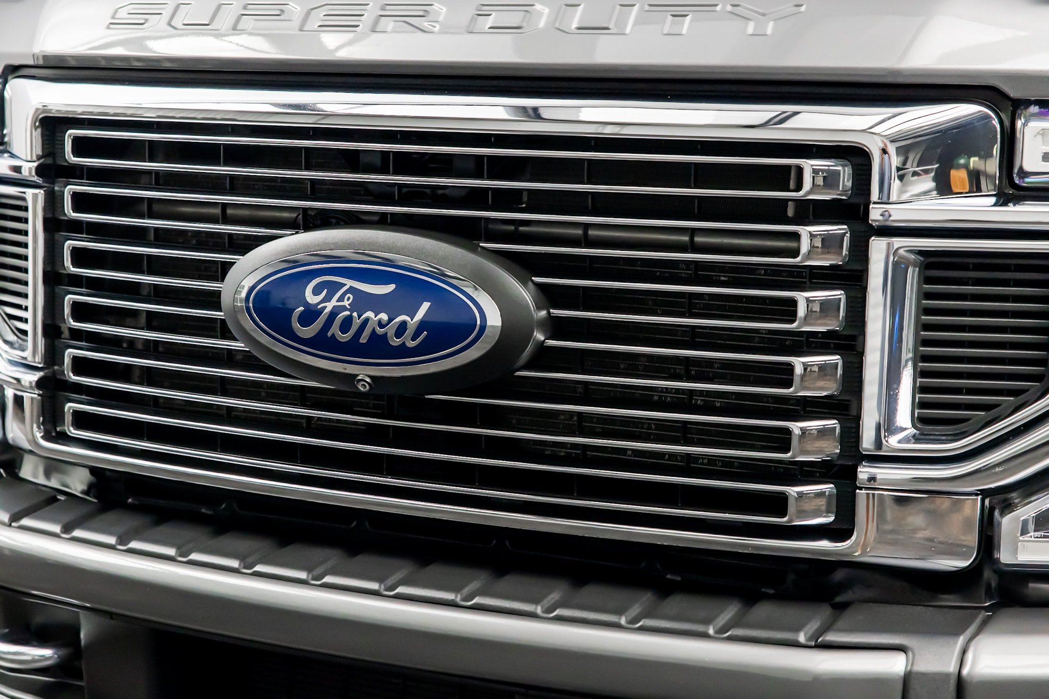 Used 2022 Ford F450 Platinum AWD/4WD image 4