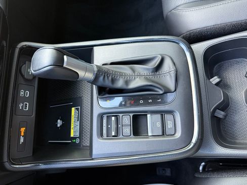 Used 2025 Honda CR-V EX-L image 16