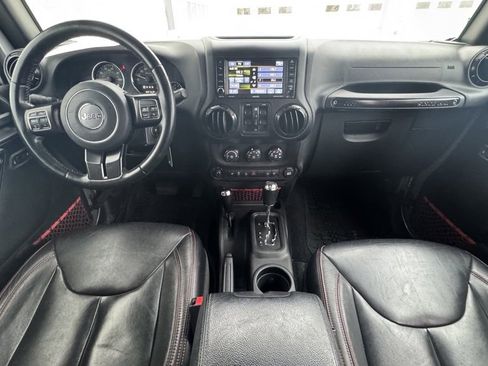 Used 2017 Jeep Wrangler Unlimited Rubicon image 13