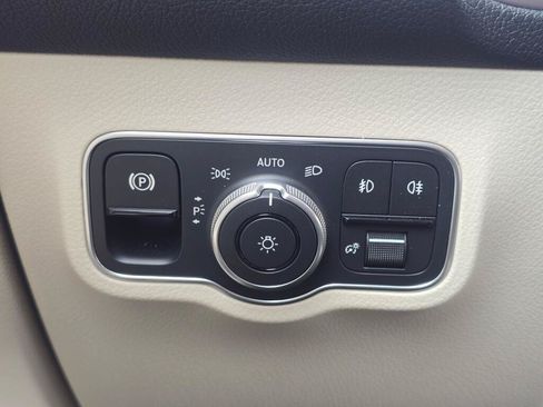 New 2026 Mercedes-Benz GLB 250 4MATIC image 40
