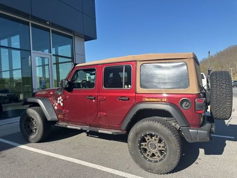 Used 2021 Jeep Wrangler Unlimited Sport image 42