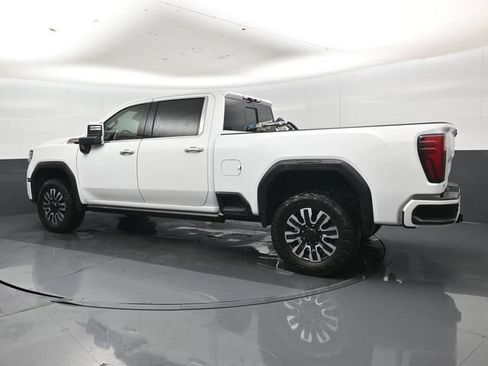 Used 2024 GMC Sierra 2500 Denali w/ Denali Reserve Package AWD/4WD image 36