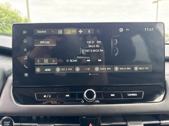Used 2025 Mitsubishi Outlander AWD image 31