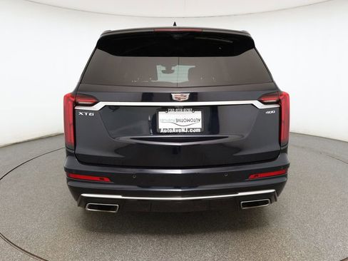 Used 2021 Cadillac XT6 Premium Luxury image 5