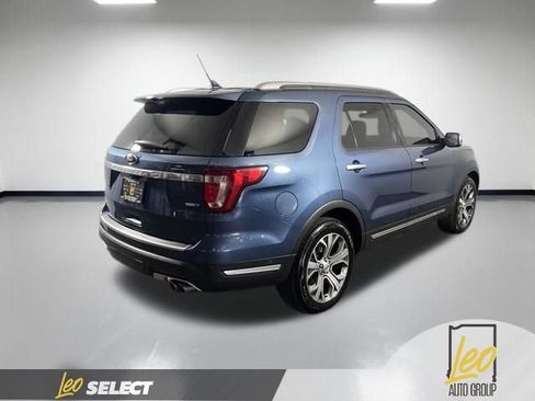Used 2018 Ford Explorer Platinum AWD/4WD image 5
