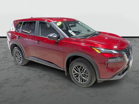 Used 2023 Nissan Rogue S image 5