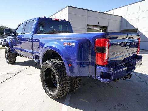 Used 2026 Ford F450 Lariat w/ FX4 Off-Road Package image 9