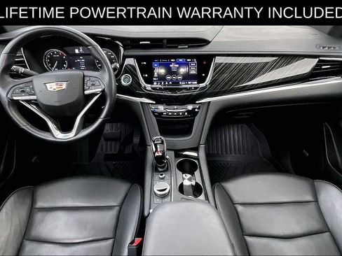 Used 2025 Cadillac XT6 Premium Luxury FWD image 19