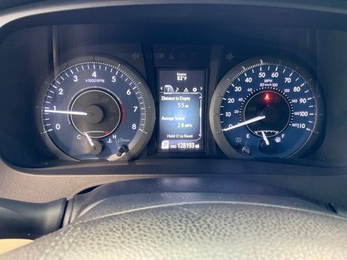 Used 2015 Toyota Sienna XLE FWD image 14