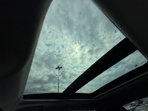 New 2025 Nissan Kicks SR w/ SR Premium Package image 15